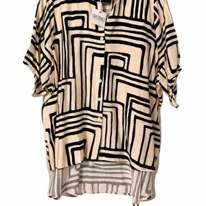 NWT She Street Burleigh Button down hi-low shirt